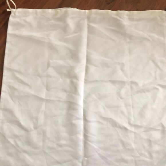 Michael Kors Silky beige large dust bag. - Picture 3 of 3